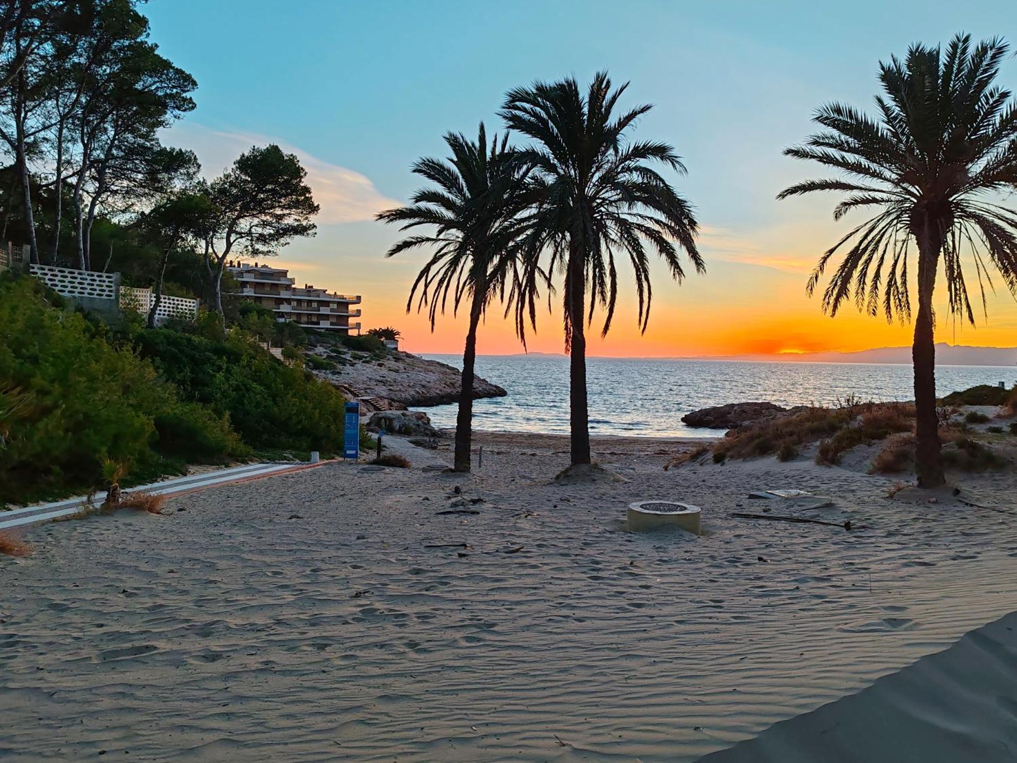 Vancouver En Salou Buitenkant foto